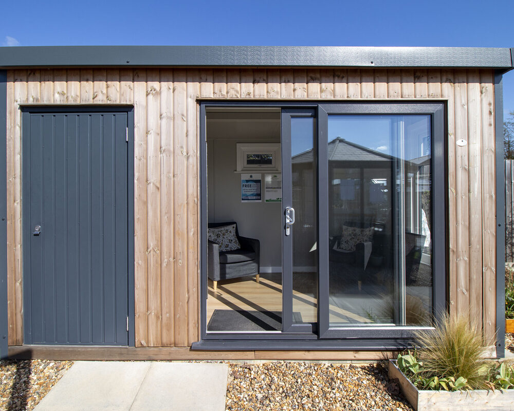 Garden office in West Sussex build by building company River.ODP specialist in garden rooms & extensions.
