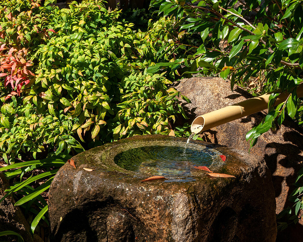 Tetsu Bachi bowl -Japanese tradition water feature installed in garden by River ODP
